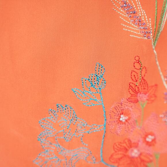 Diane Von Furstenberg Women's Size MEDIUM 100% Silk Beaded Embroidered Blouse - Picture 6 of 9